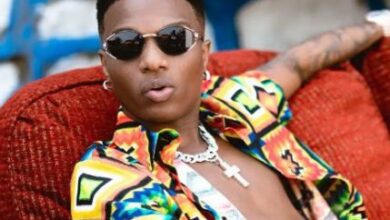 A makeup artist reveals how much Wizkid paid her to beautify his sister's face for his mother's funeral