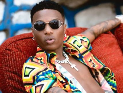 A makeup artist reveals how much Wizkid paid her to beautify his sister's face for his mother's funeral